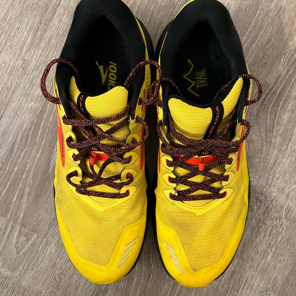 Brooks Cascadia 16 Trail Running Shoes